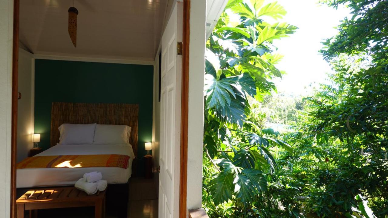 Osa De Rio Hotel Uvita Bagian luar foto